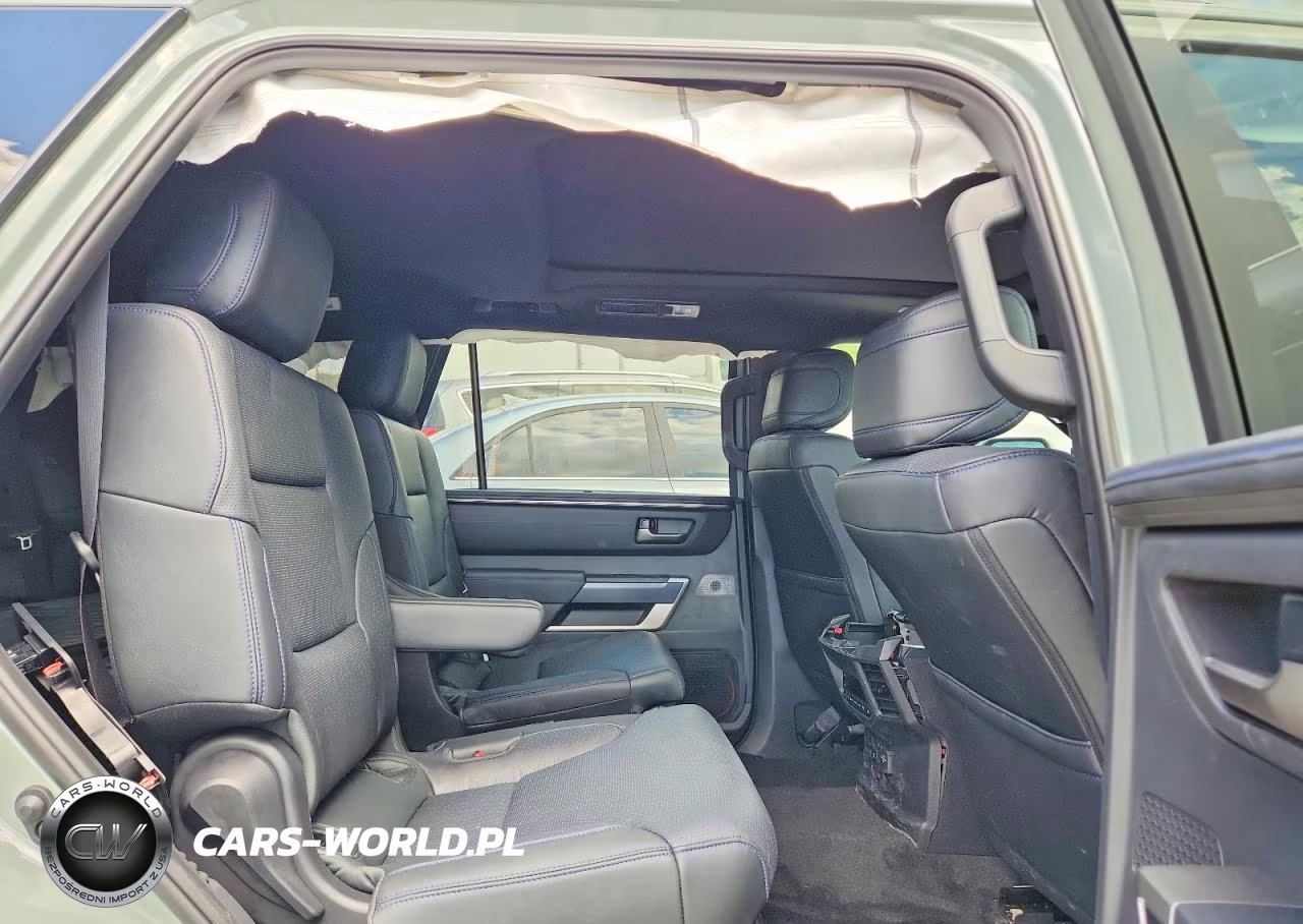2026 Toyota Sequoia Platinum VIN:7SVAAABA4TX094009 - 11