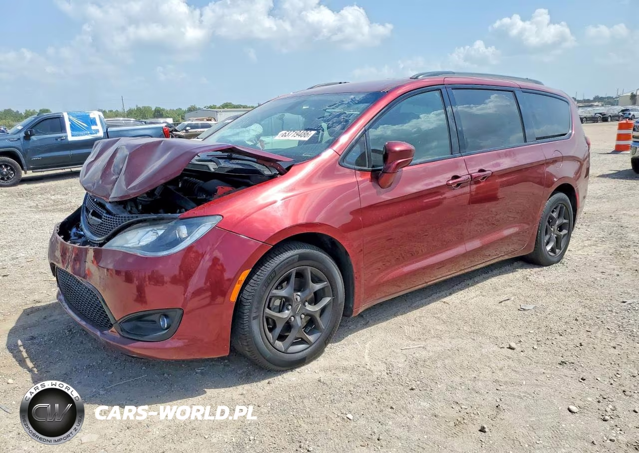 2019 Chrysler Pacifica Touring L Plus VIN:2C4RC1EG3KR629805 - 1