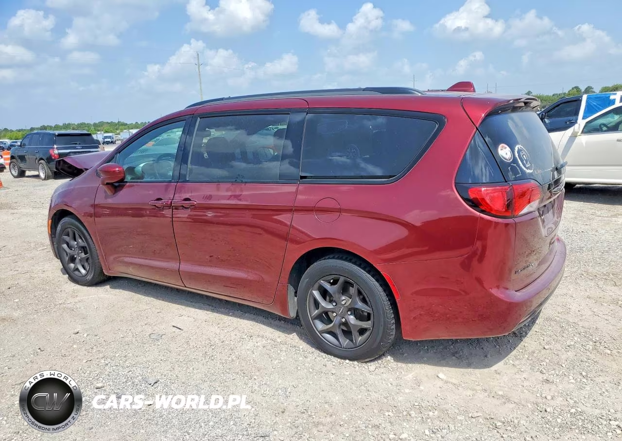 2019 Chrysler Pacifica Touring L Plus VIN:2C4RC1EG3KR629805 - 2