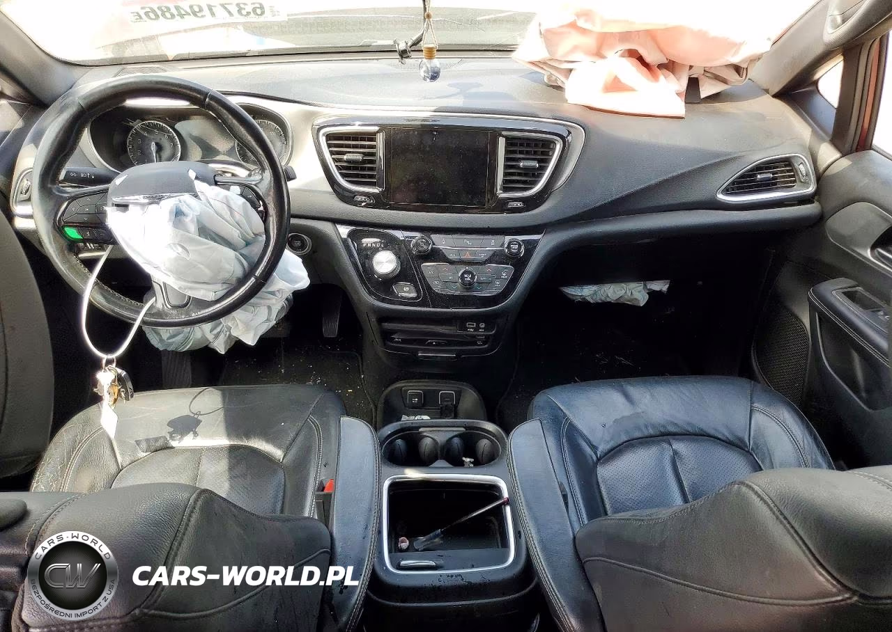 2019 Chrysler Pacifica Touring L Plus VIN:2C4RC1EG3KR629805 - 8