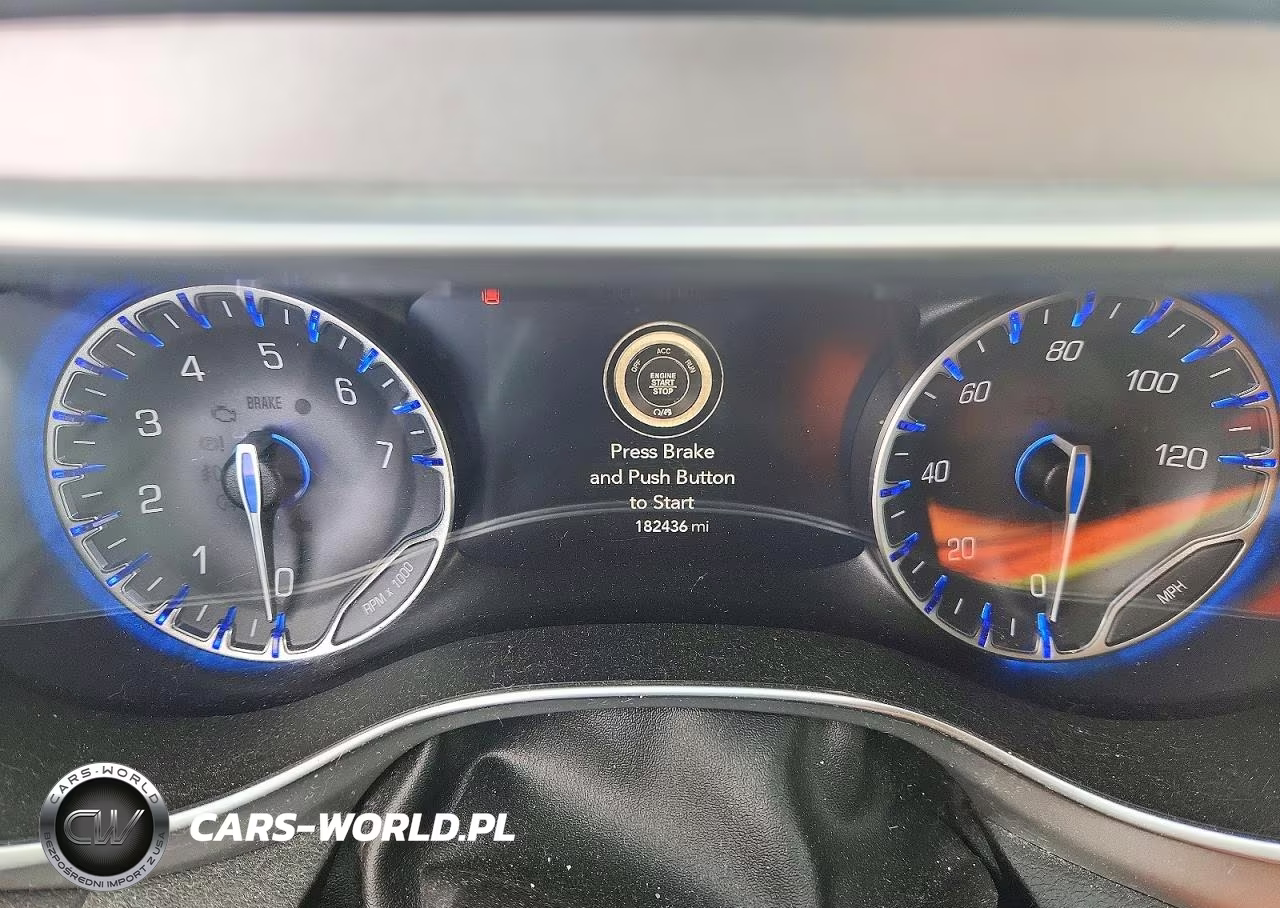 2019 Chrysler Pacifica Touring L Plus VIN:2C4RC1EG3KR629805 - 9