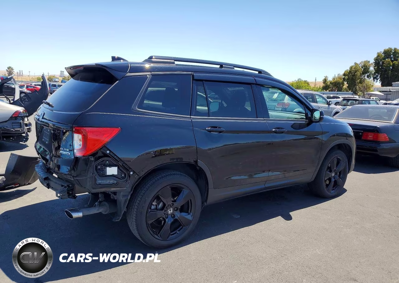 2021 Honda Passport Elite VIN:5FNYF8H01MB003002 - 3