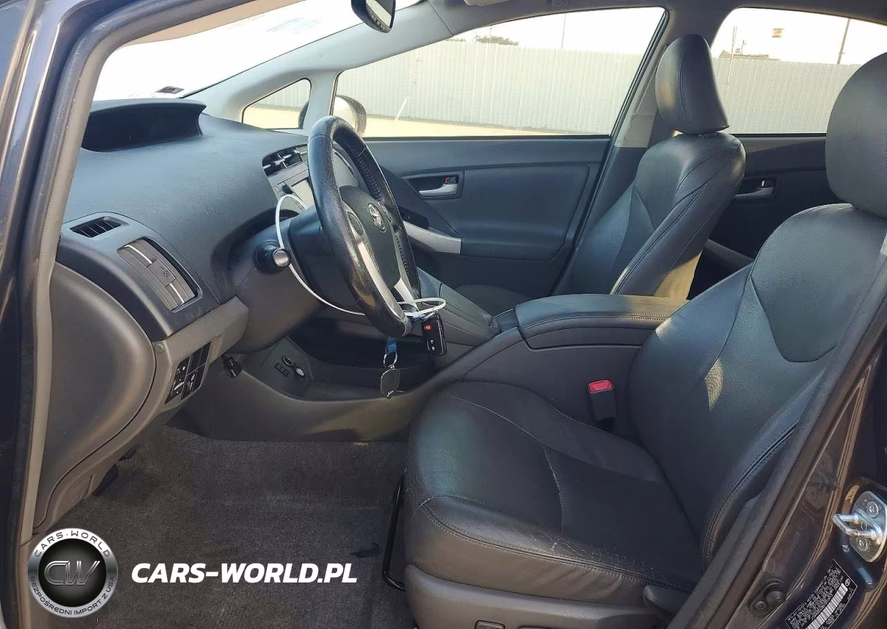2011 Toyota Prius Four VIN:JTDKN3DU3B1410913 - 7