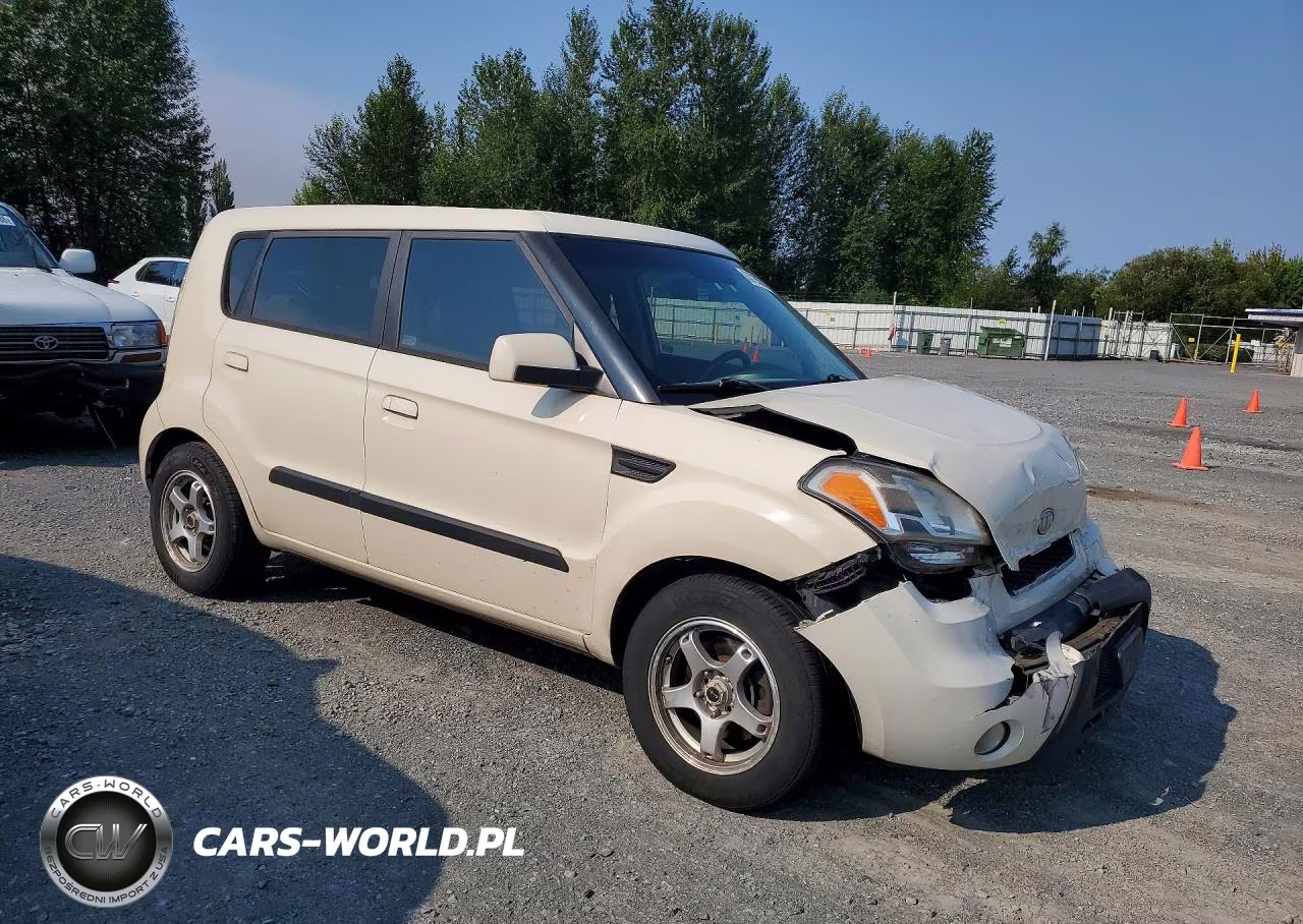 2010 Kia Soul + VIN:KNDJT2A21A7030897 - 4