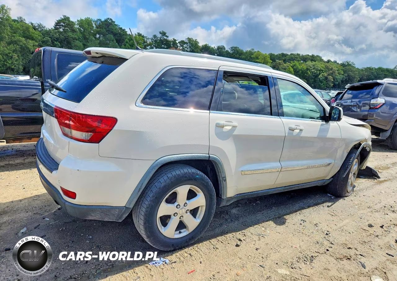 2012 Jeep Grand Cherokee Laredo VIN:1C4RJFAG5CC189993 - 3