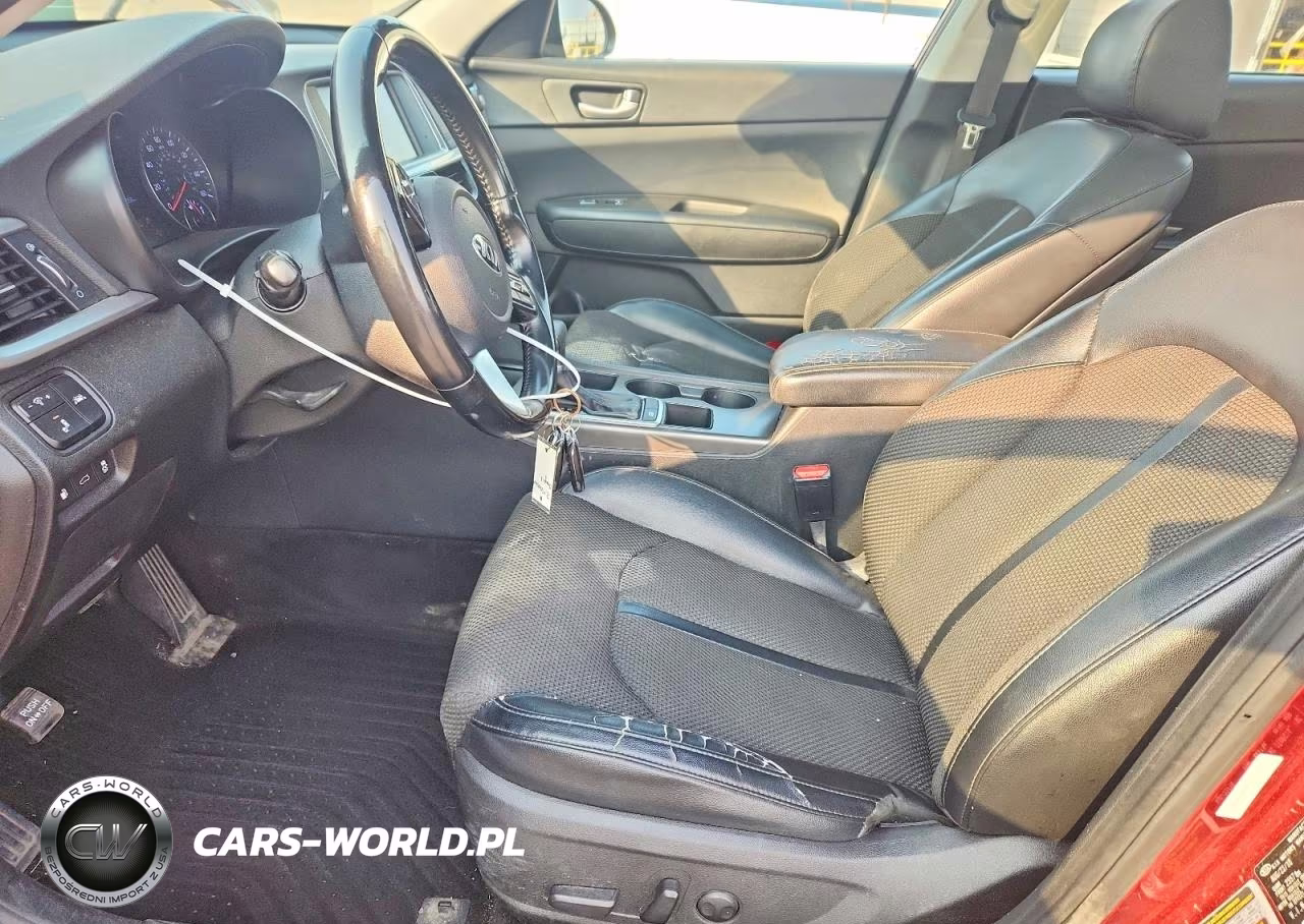 2019 Kia Optima S VIN:5XXGT4L31KG294495 - 7