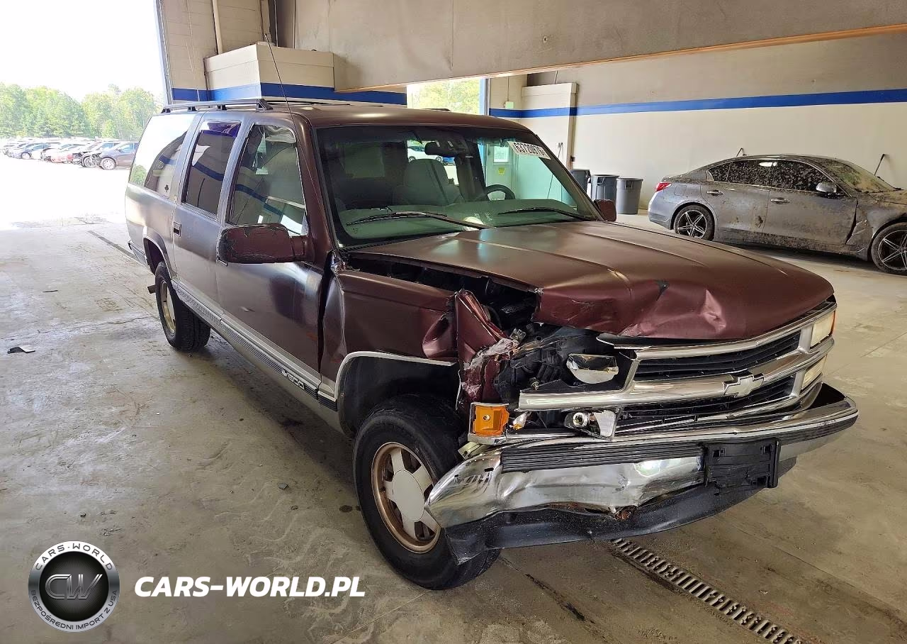 1999 Chevrolet Suburban C1500 VIN:1GNEC16R9XJ431912 - 4