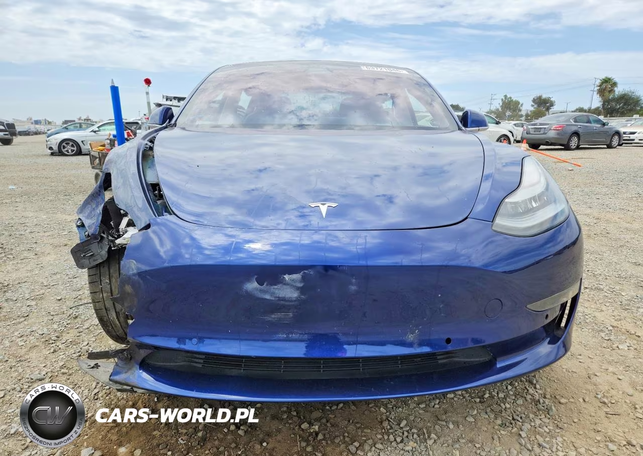 2020 Tesla Model 3 VIN:5YJ3E1EC3LF627370 - 5