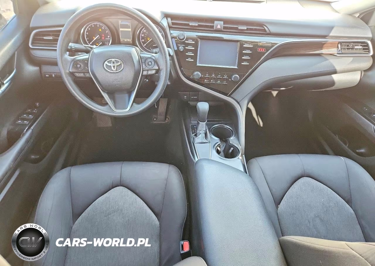 2019 Toyota Camry Le VIN:4T1B11HK3KU165680 - 8