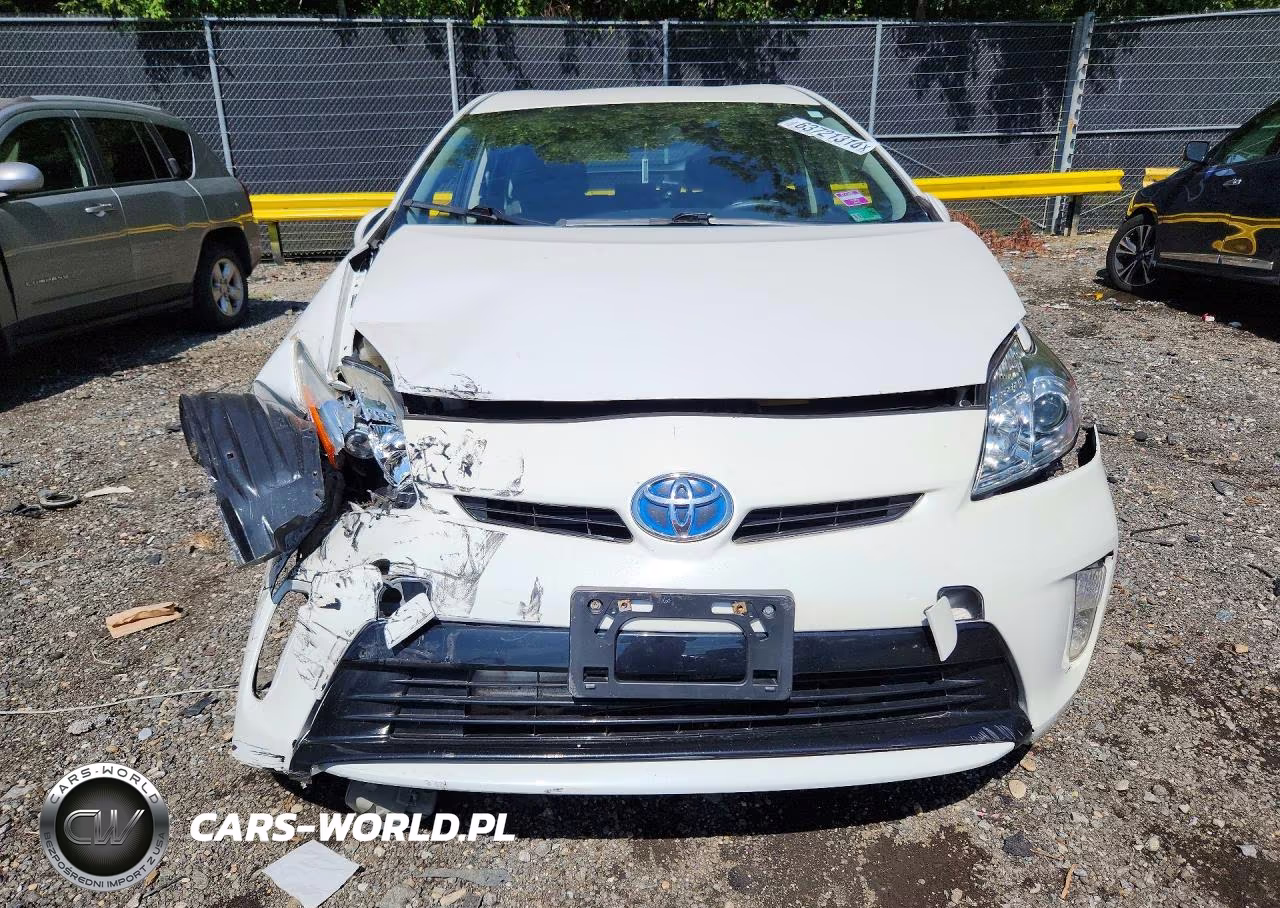 2012 Toyota Prius Two VIN:JTDKN3DU3C5381228 - 5