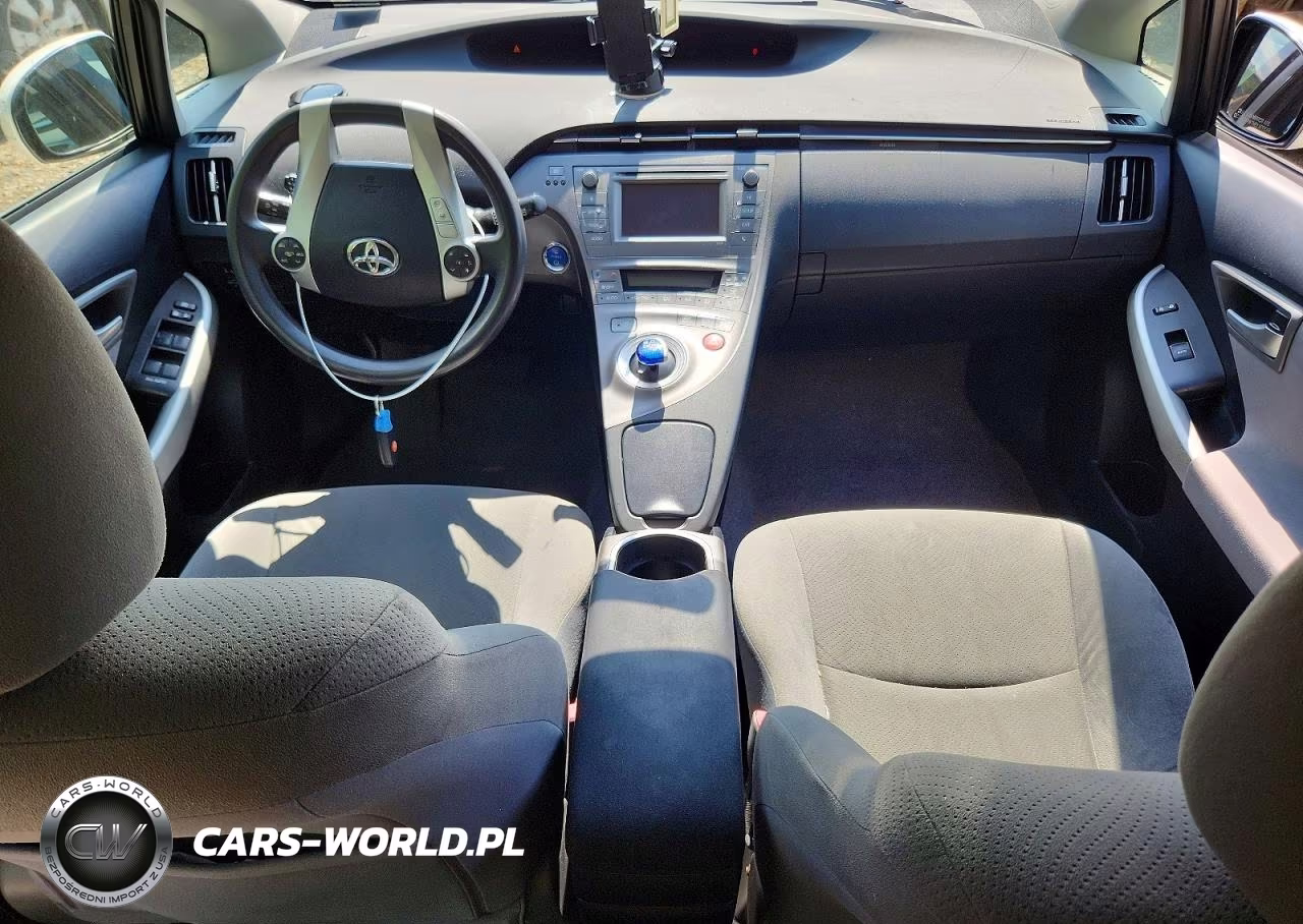 2012 Toyota Prius Two VIN:JTDKN3DU3C5381228 - 8