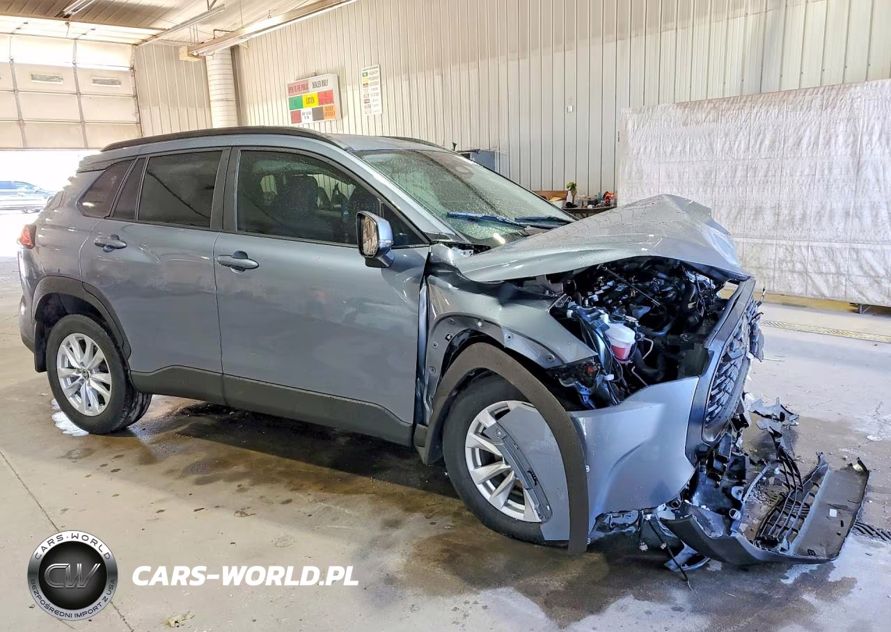 2023 Toyota Corolla Cross Le VIN:7MUCAABG7PV068559 - 4