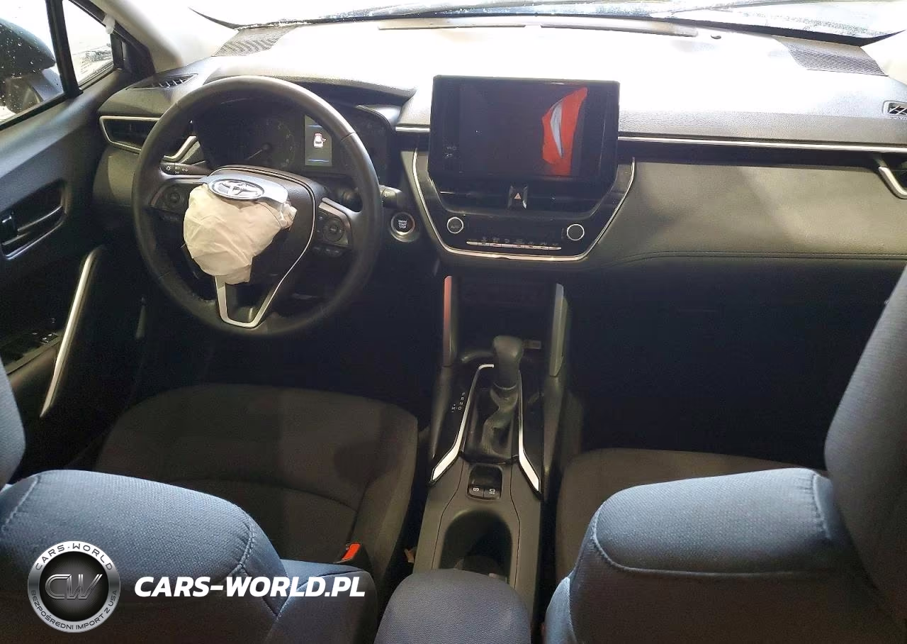 2023 Toyota Corolla Cross Le VIN:7MUCAABG7PV068559 - 8