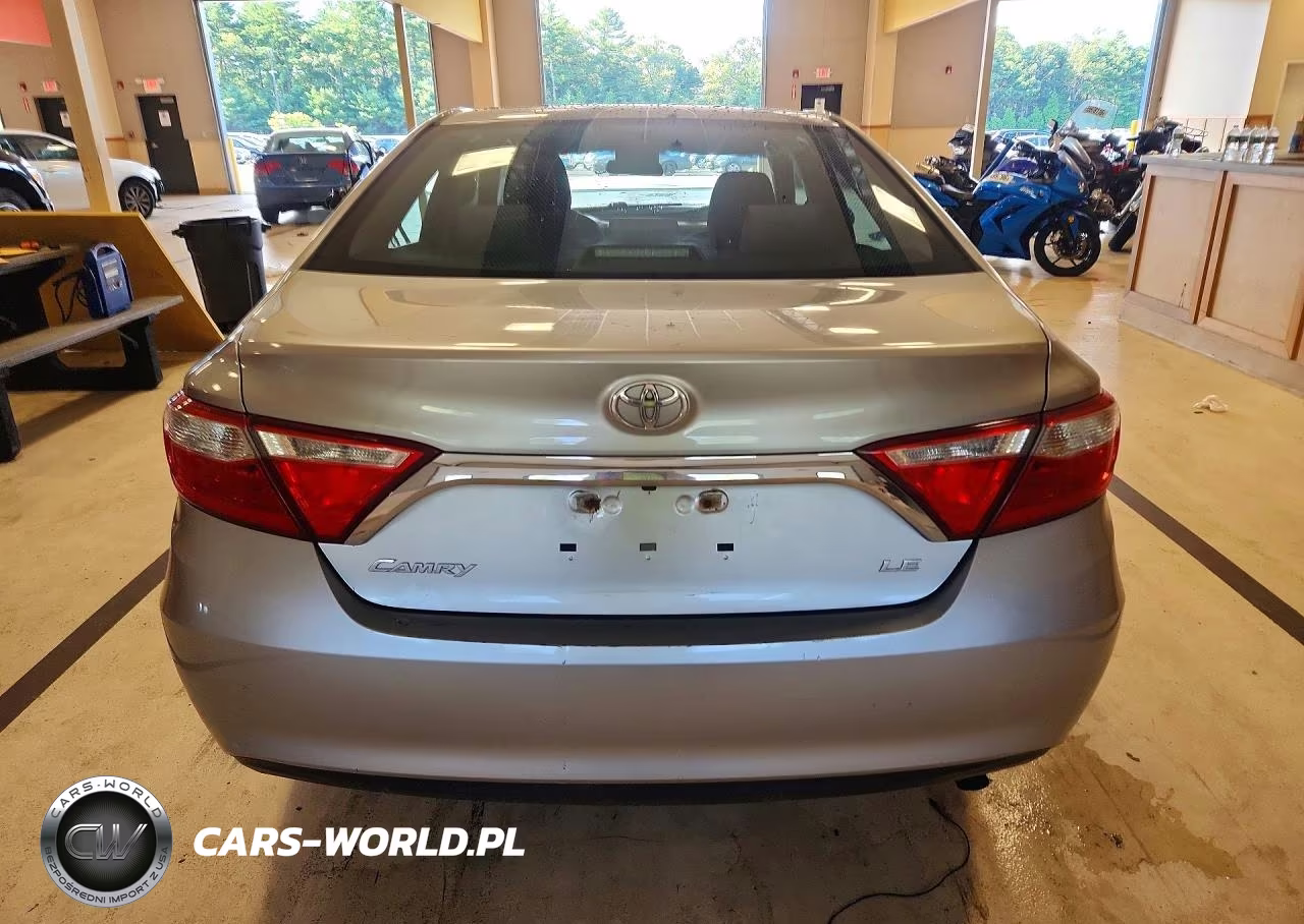 2015 Toyota Camry Le VIN:4T1BF1FK5FU027780 - 6