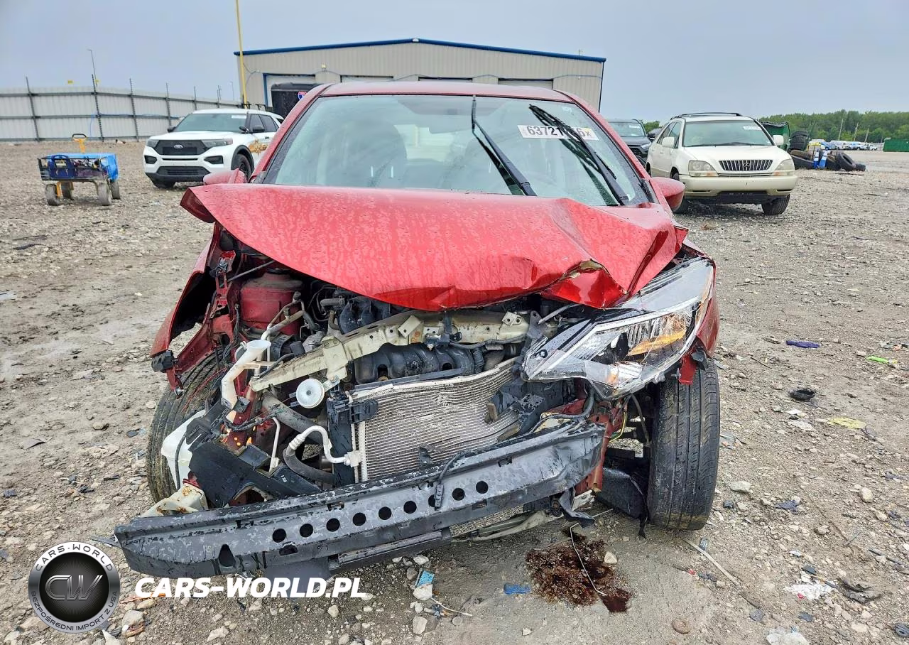 2019 Nissan Versa Note S VIN:3N1CE2CP8KL363819 - 5