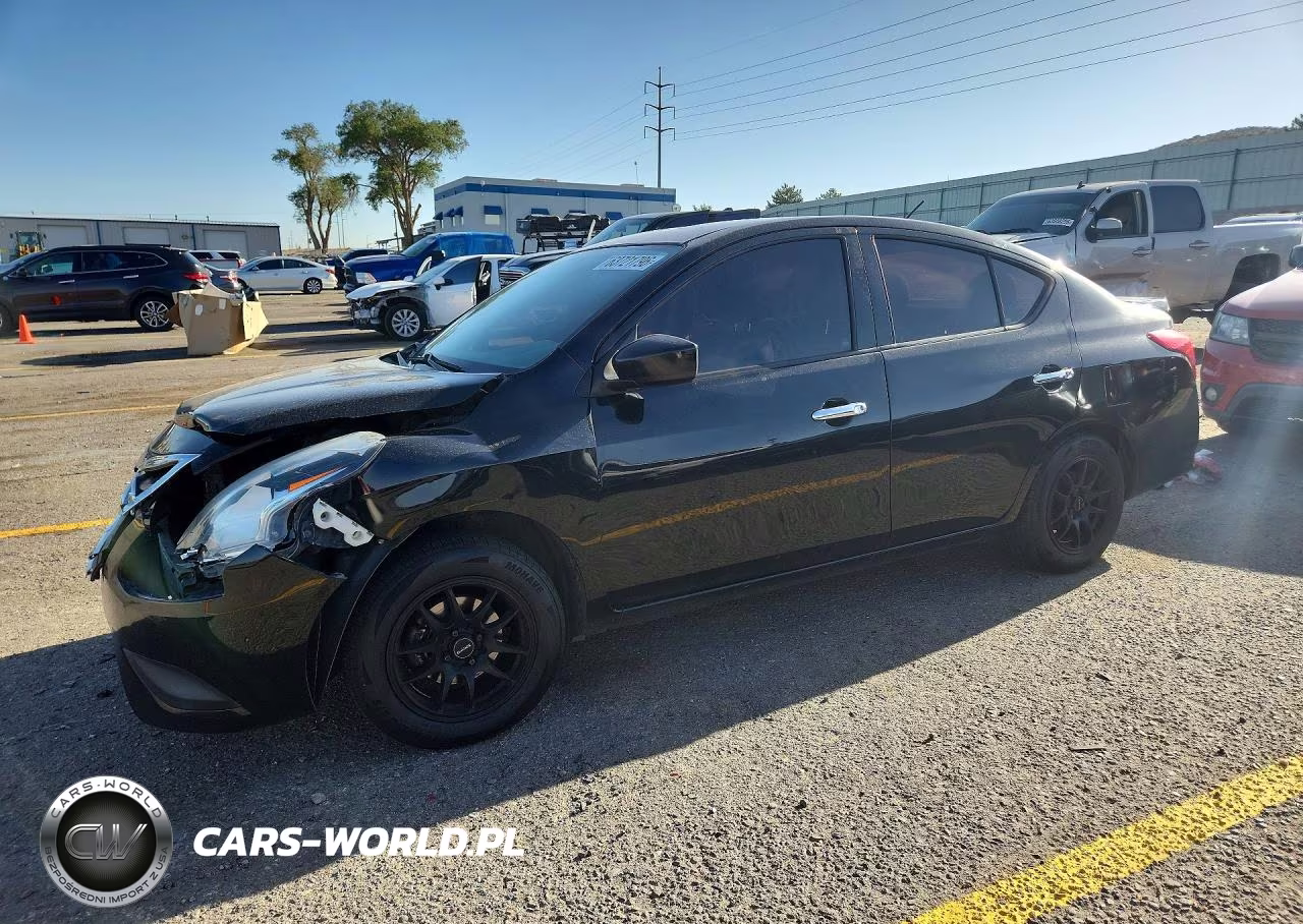 2017 Nissan Versa 1.6 Sv – zdjęcie 1 z 12