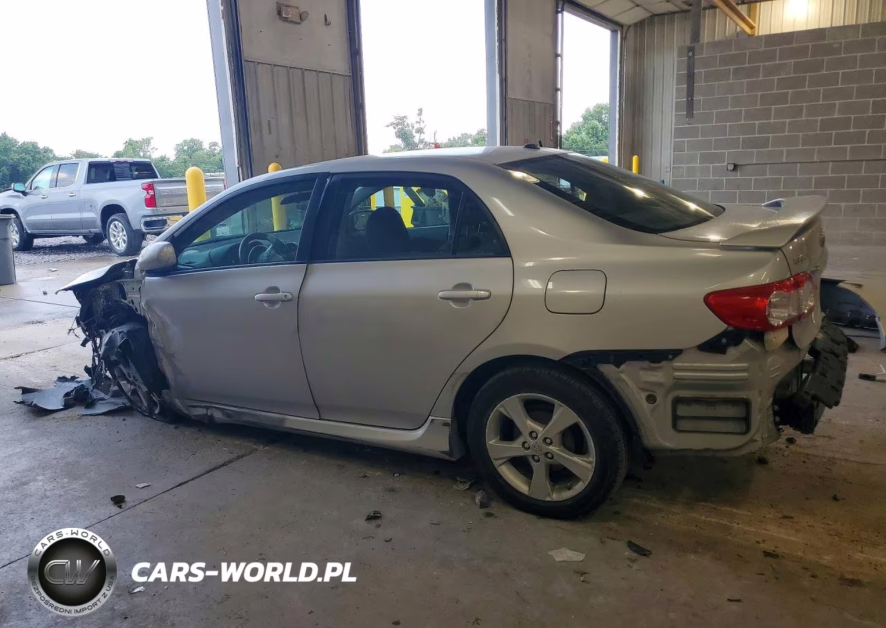 2011 Toyota Corolla S VIN:2T1BU4EE8BC685737 - 2