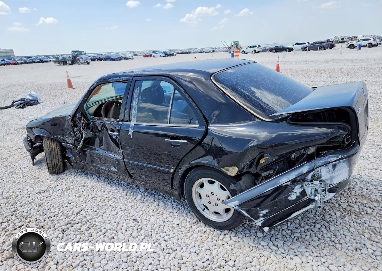 1999 Mercedes-Benz C 230 VIN:WDBHA24G9XA728910 - 2
