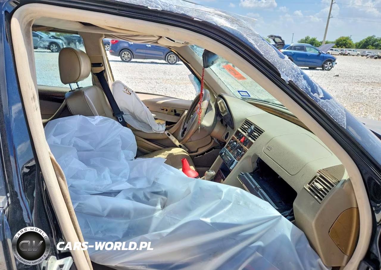 1999 Mercedes-Benz C 230 VIN:WDBHA24G9XA728910 - 7