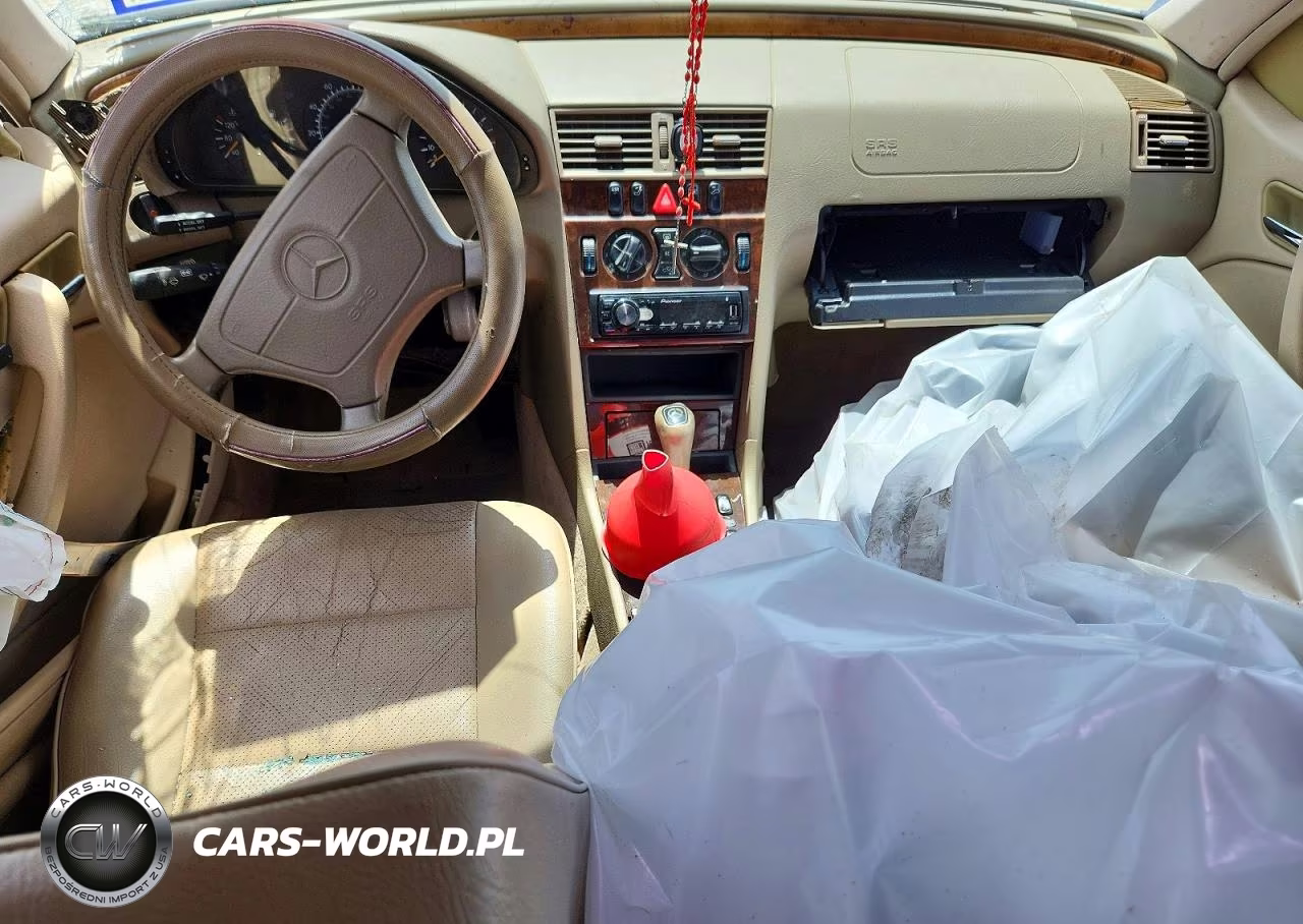 1999 Mercedes-Benz C 230 VIN:WDBHA24G9XA728910 - 8