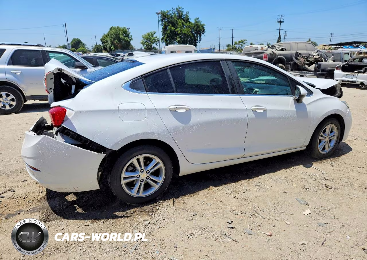 2017 Chevrolet Cruze Lt VIN:3G1BE5SM6HS507716 - 3