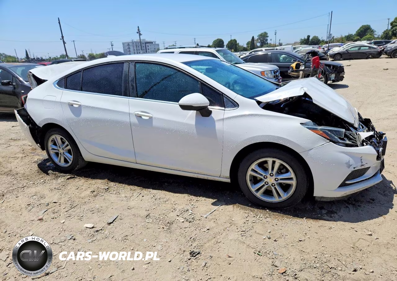 2017 Chevrolet Cruze Lt VIN:3G1BE5SM6HS507716 - 4