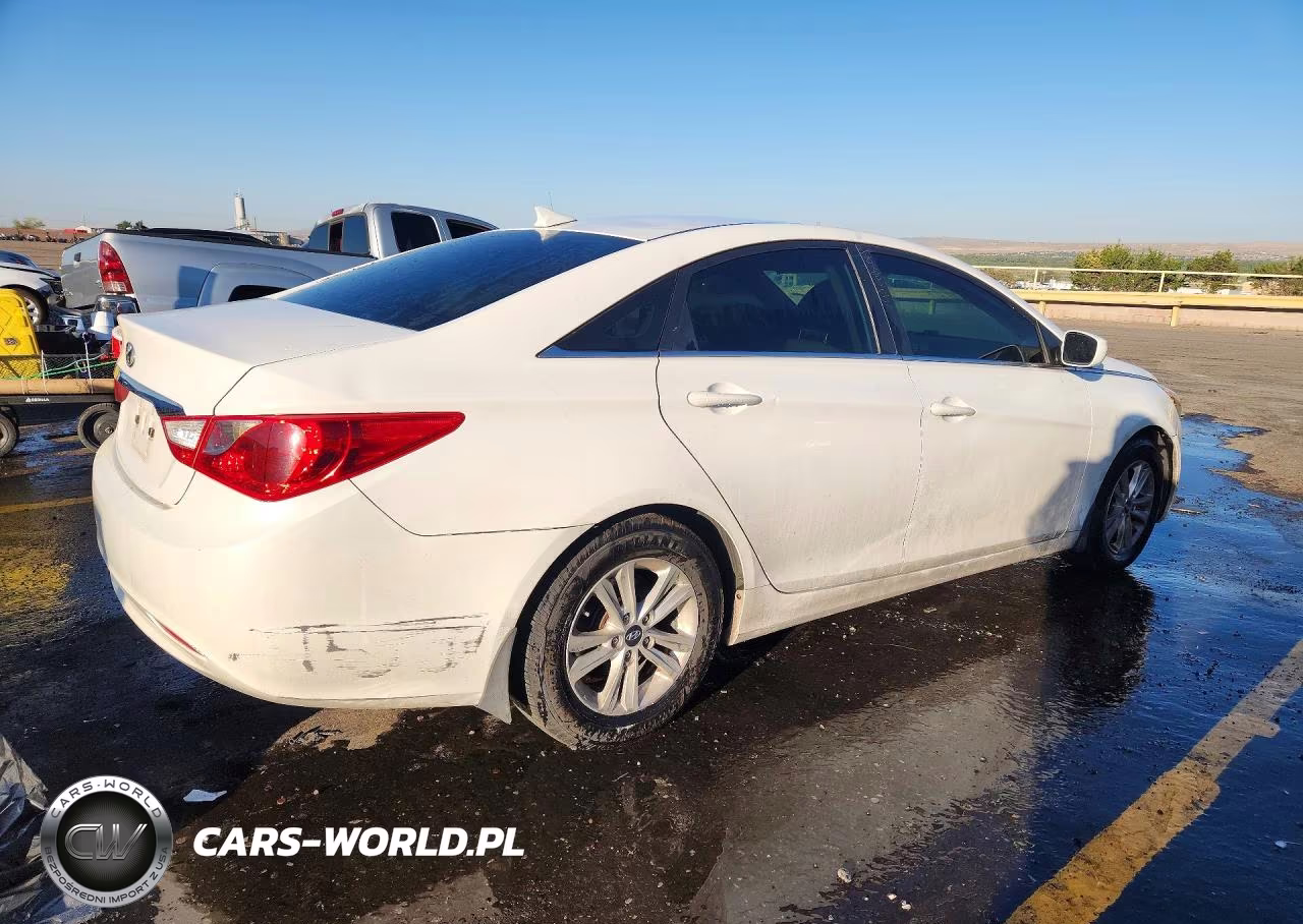 2012 Hyundai Sonata Gls VIN:5NPEB4AC4CH402854 - 3
