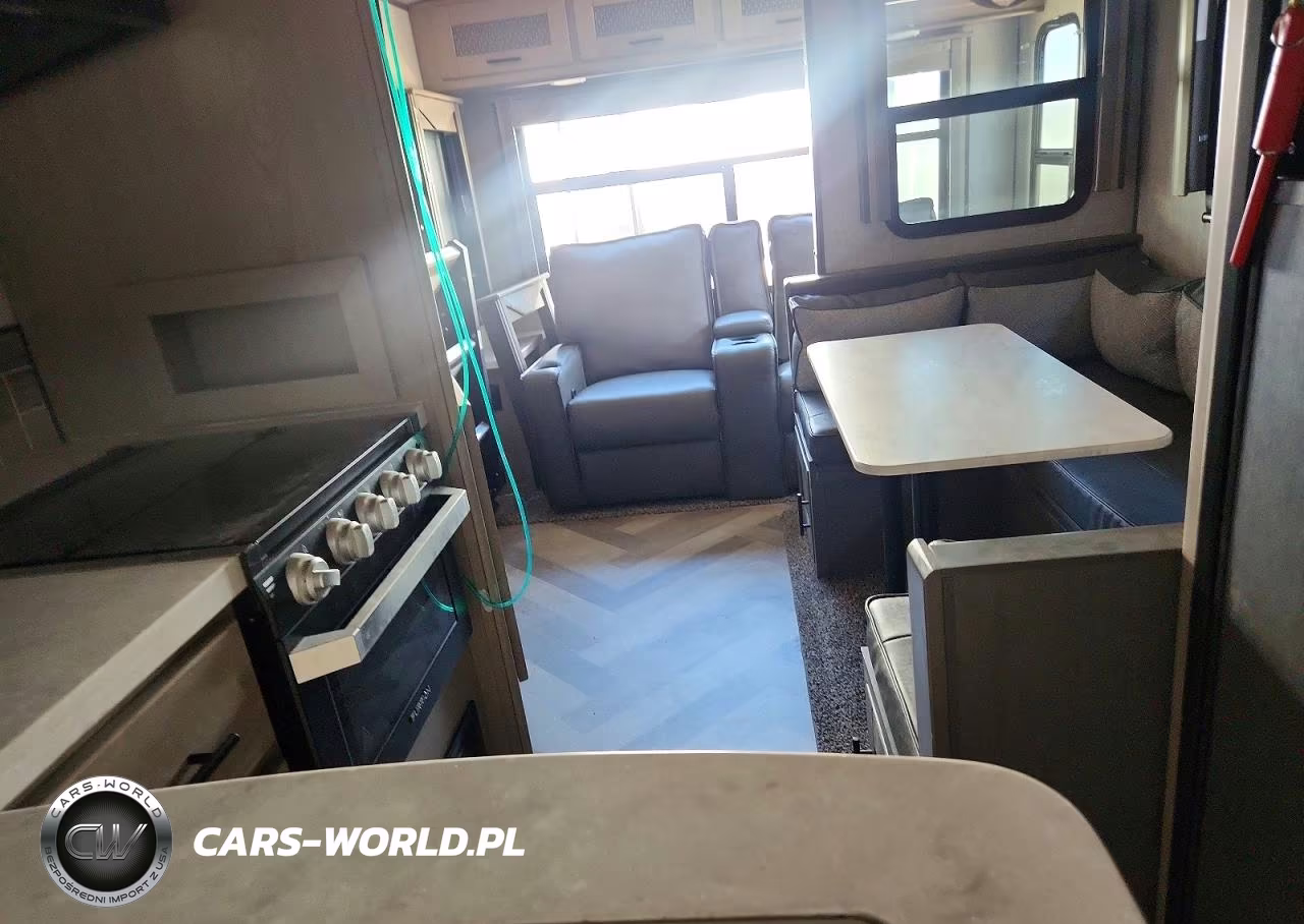 2021 Twilight Signature Camper VIN:5RXPB3025M1448971 - 6