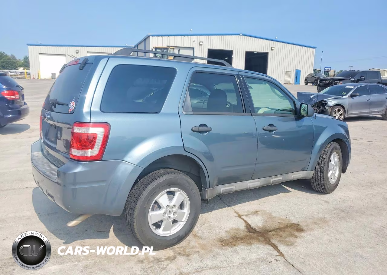 2010 Ford Escape Xlt VIN:1FMCU0D71AKB28192 - 3