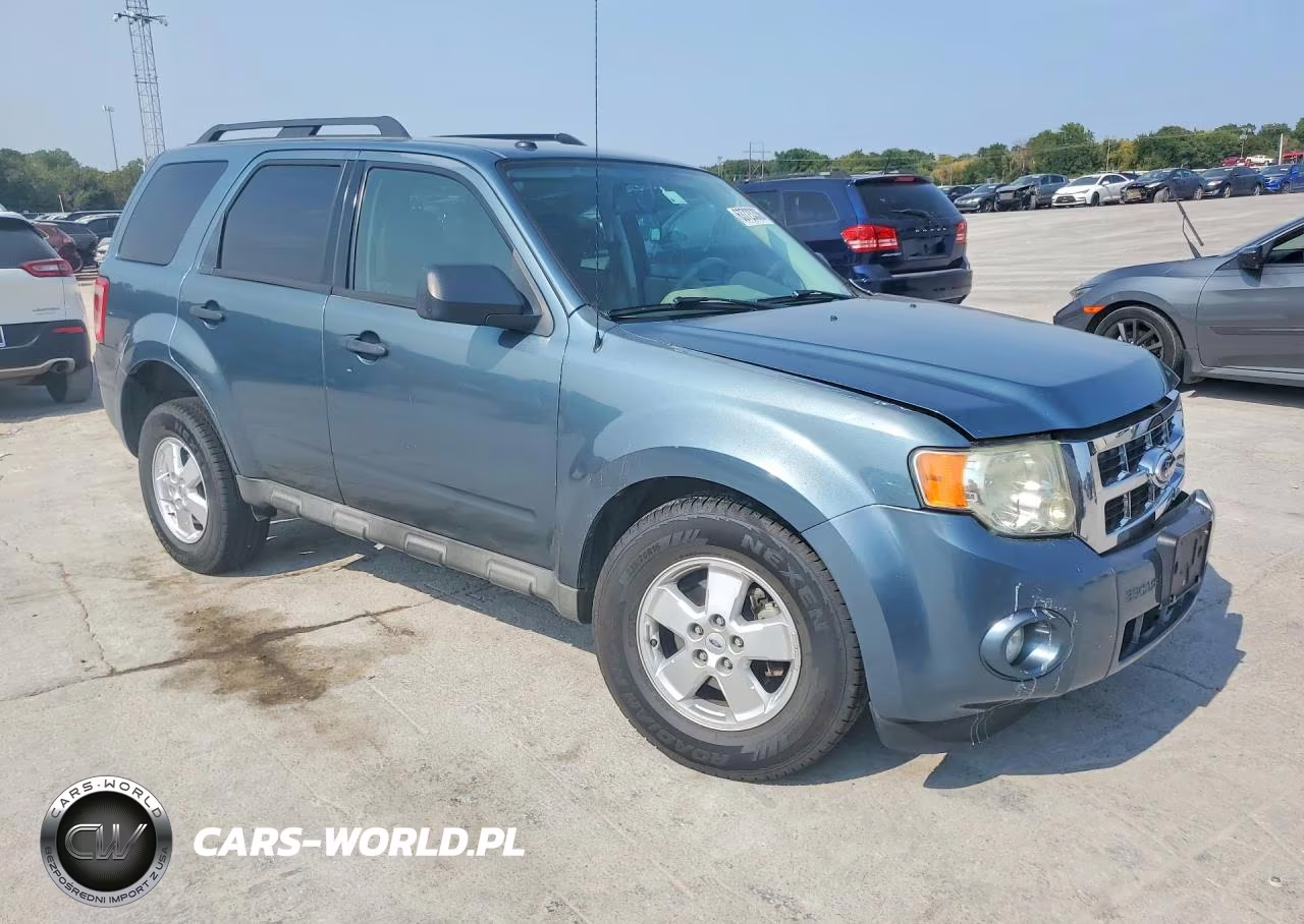 2010 Ford Escape Xlt VIN:1FMCU0D71AKB28192 - 4