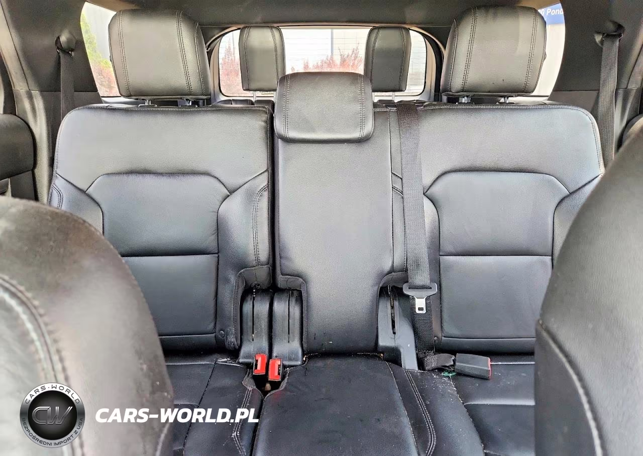 2018 Ford Explorer Xlt VIN:1FM5K7D88JGC25408 - 10