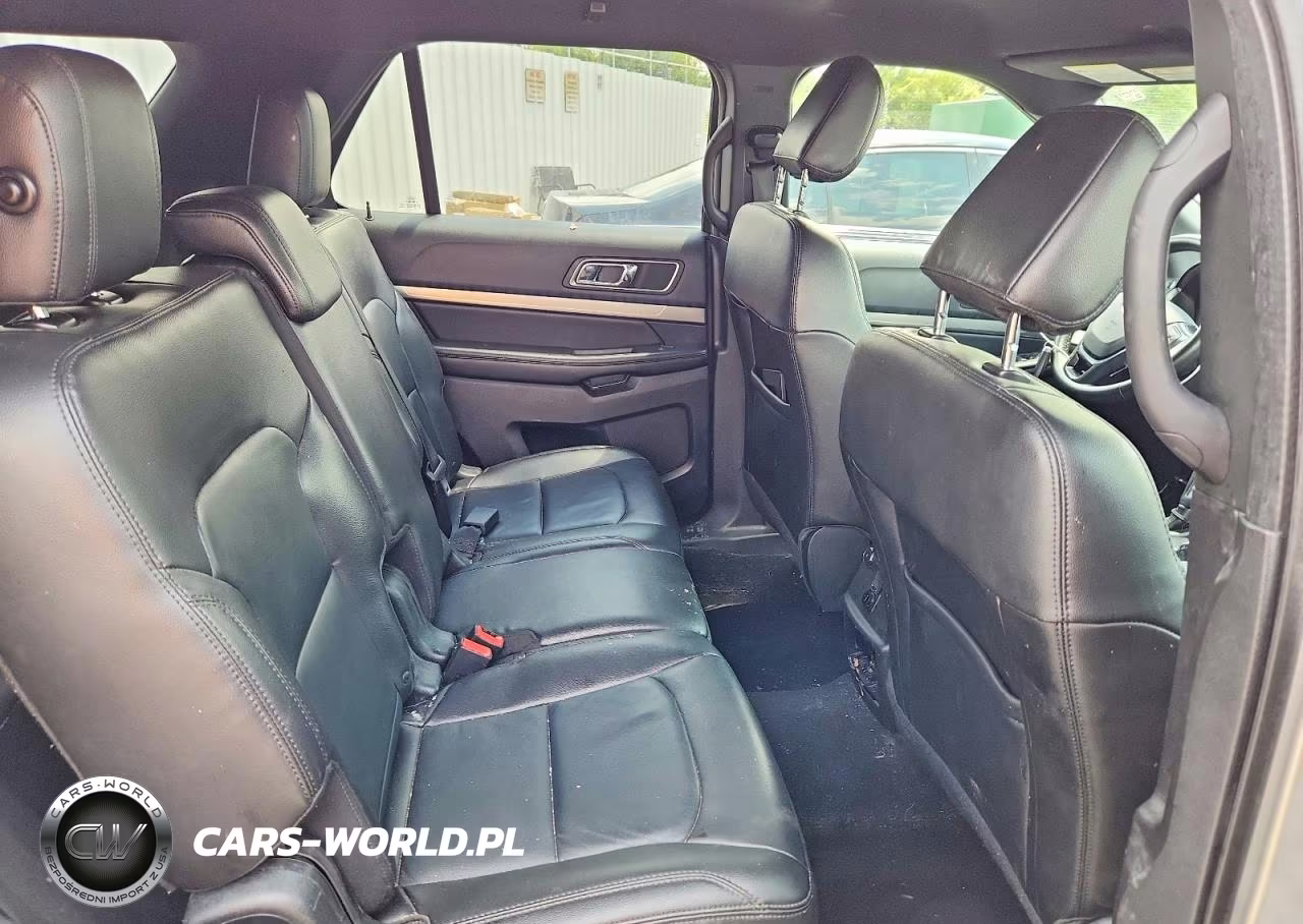 2018 Ford Explorer Xlt VIN:1FM5K7D88JGC25408 - 11
