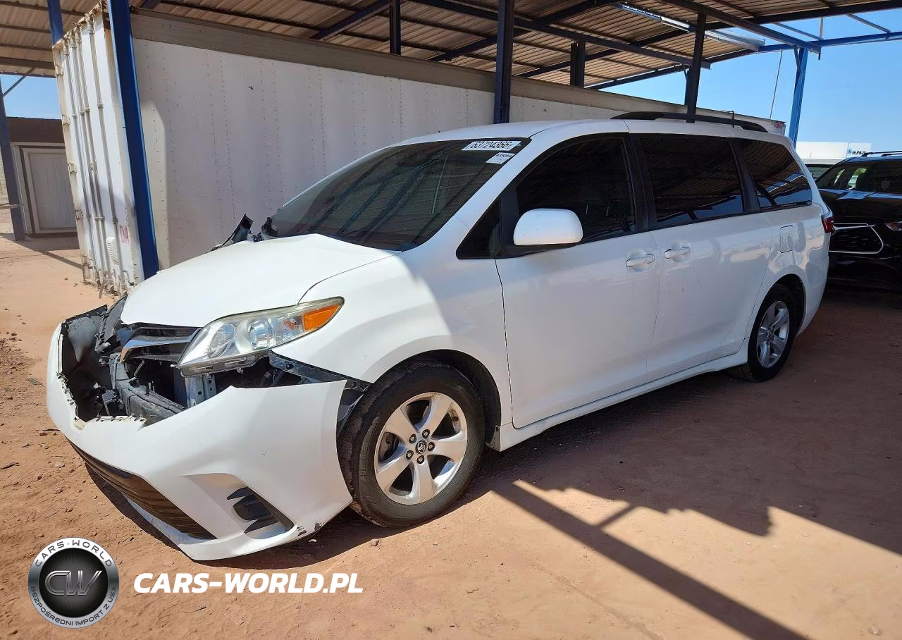 2019 Toyota Sienna Le
