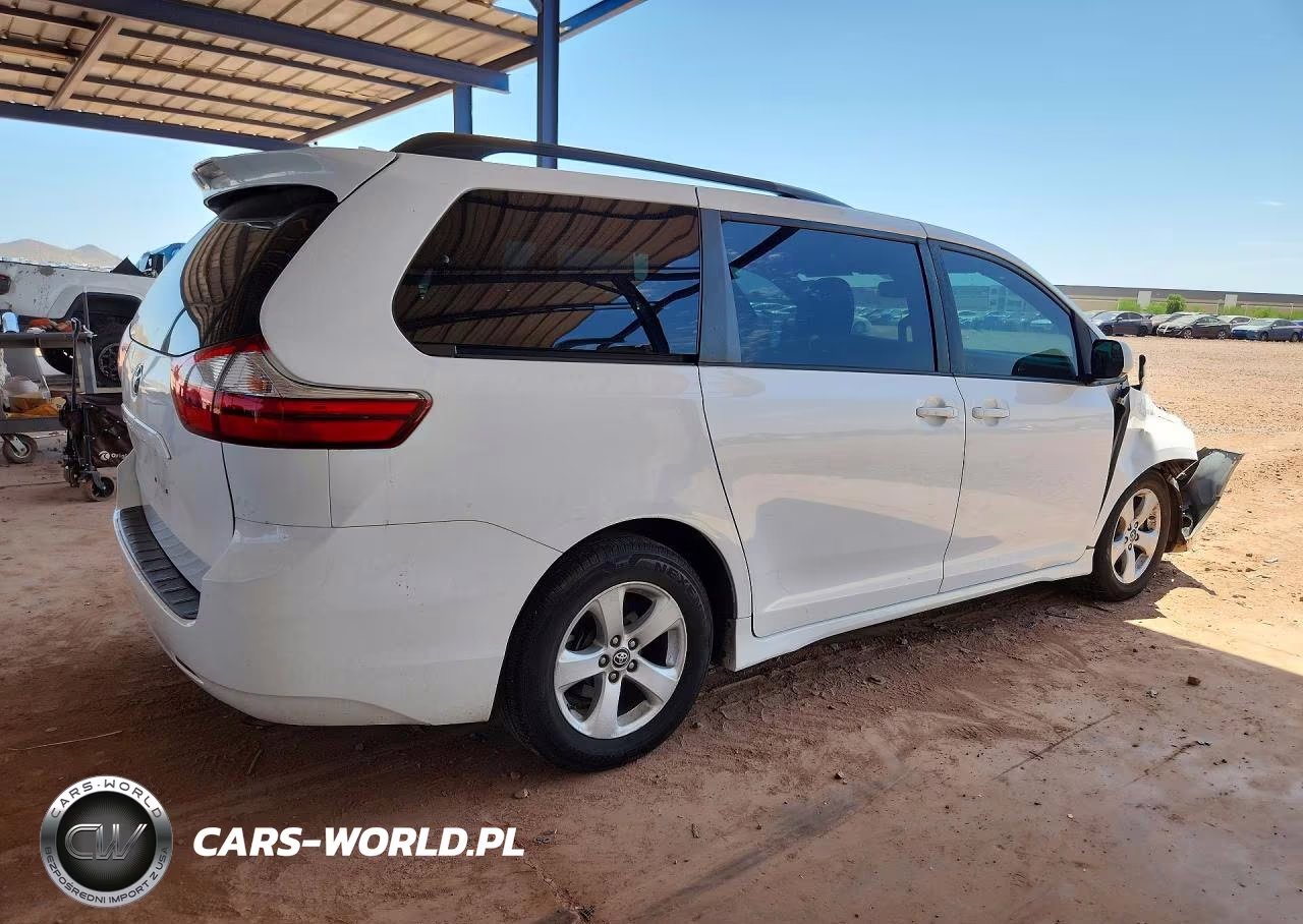 2019 Toyota Sienna Le VIN:5TDKZ3DC3KS981655 - 3