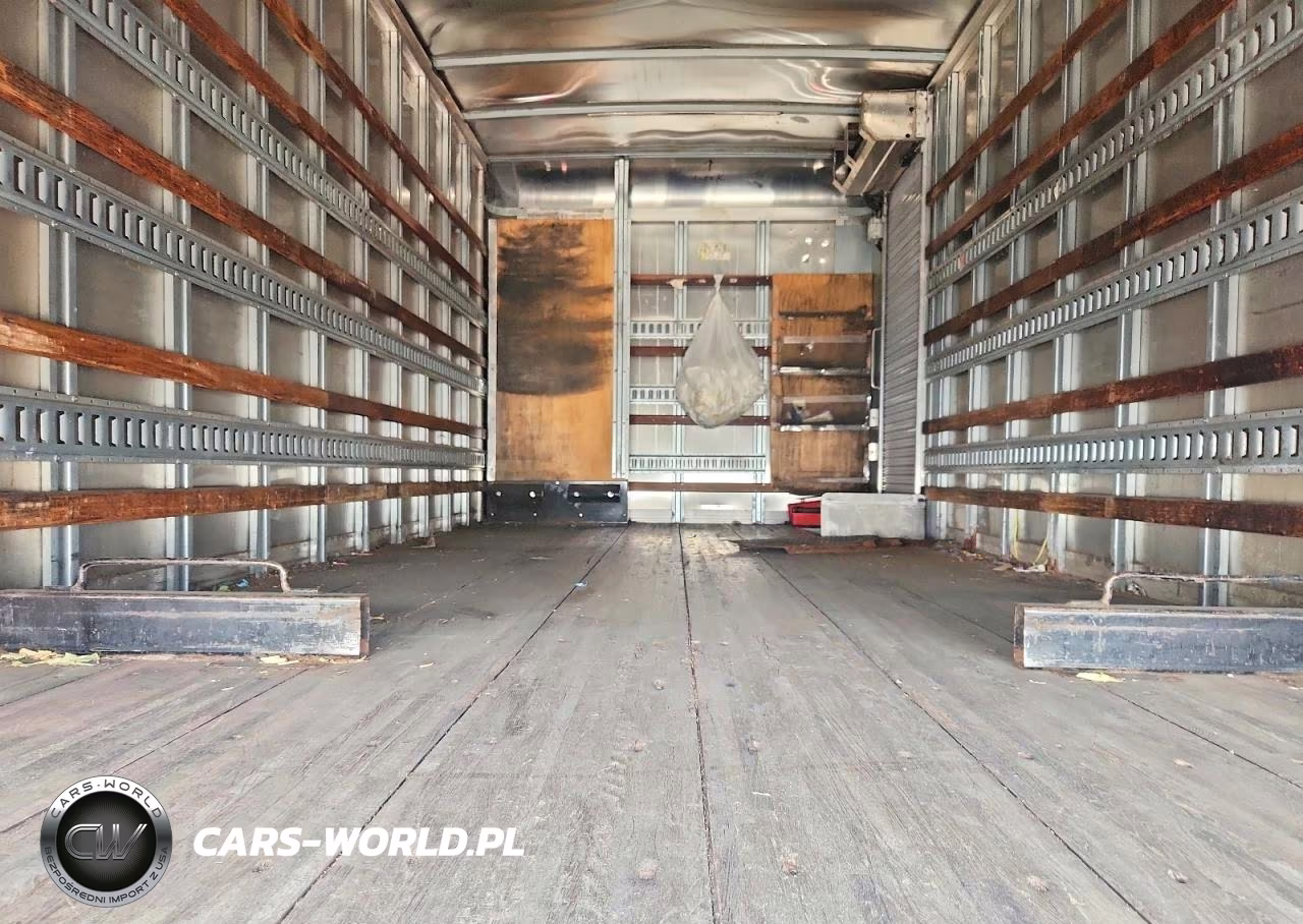 2018 Hino 195 Box Truck VIN:JHHSDM2H5JK006287 - 10