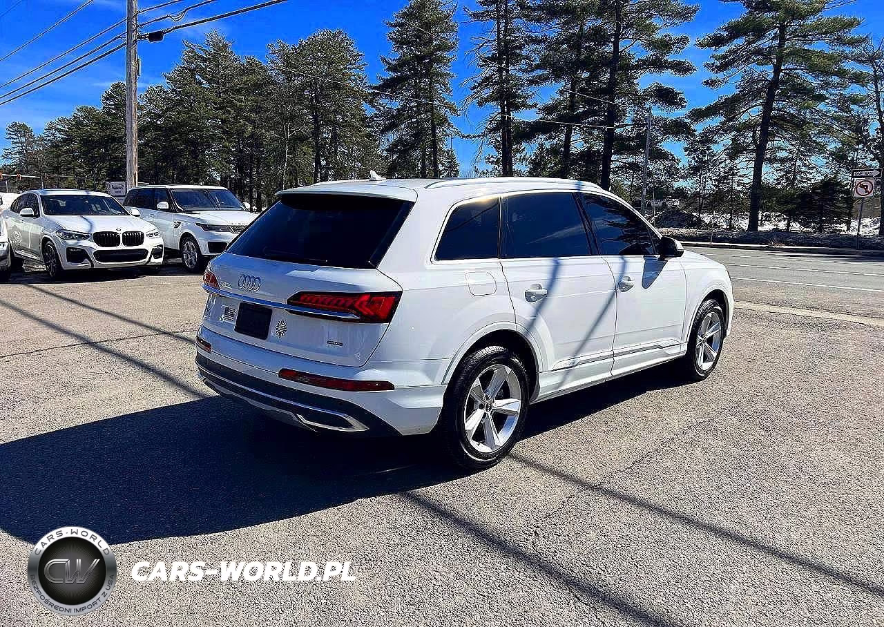 2023 Audi Q7 Premium VIN:WA1ACBF70PD010097 - 4