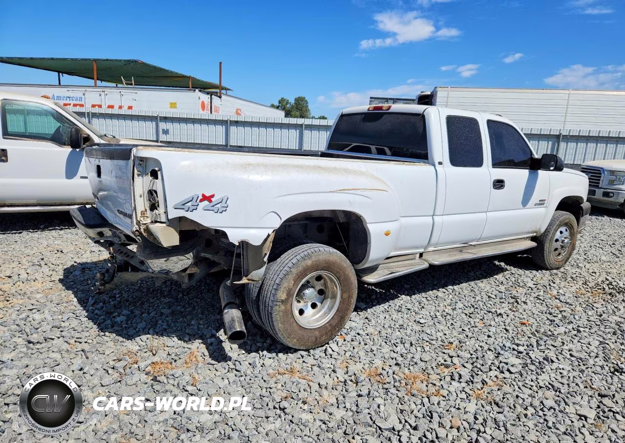 2003 Chevrolet Silverado K3500 VIN:1GCJK39173E169340 - 3