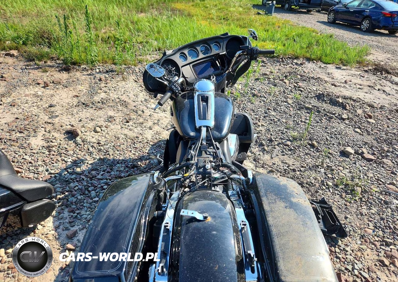 2019 Harley-Davidson Flhtcu VIN:1HD1FCC1XKB628856 - 6