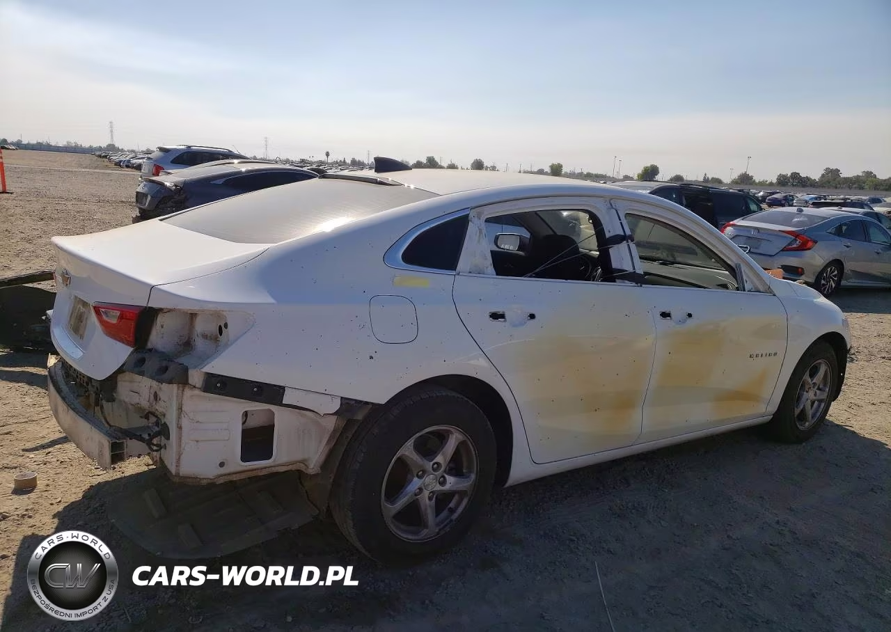 2018 Chevrolet Malibu Ls VIN:1G1ZB5ST0JF171523 - 3