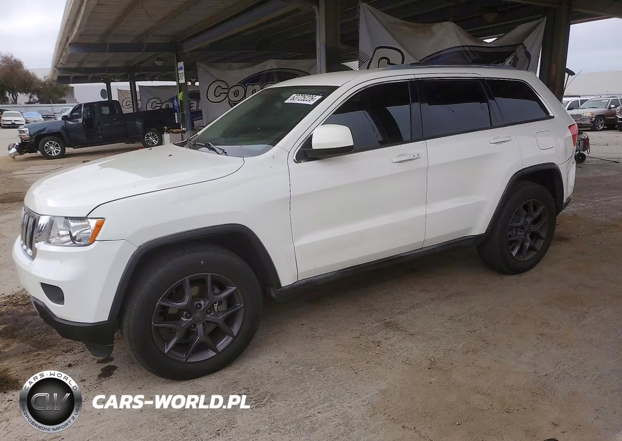 2011 Jeep Grand Cherokee Laredo – zdjęcie 1 z 13