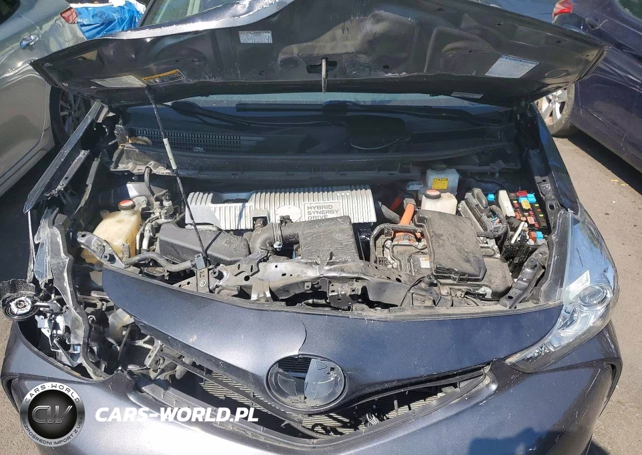 2016 Toyota Prius V Four VIN:JTDZN3EU8GJ042460 - 11