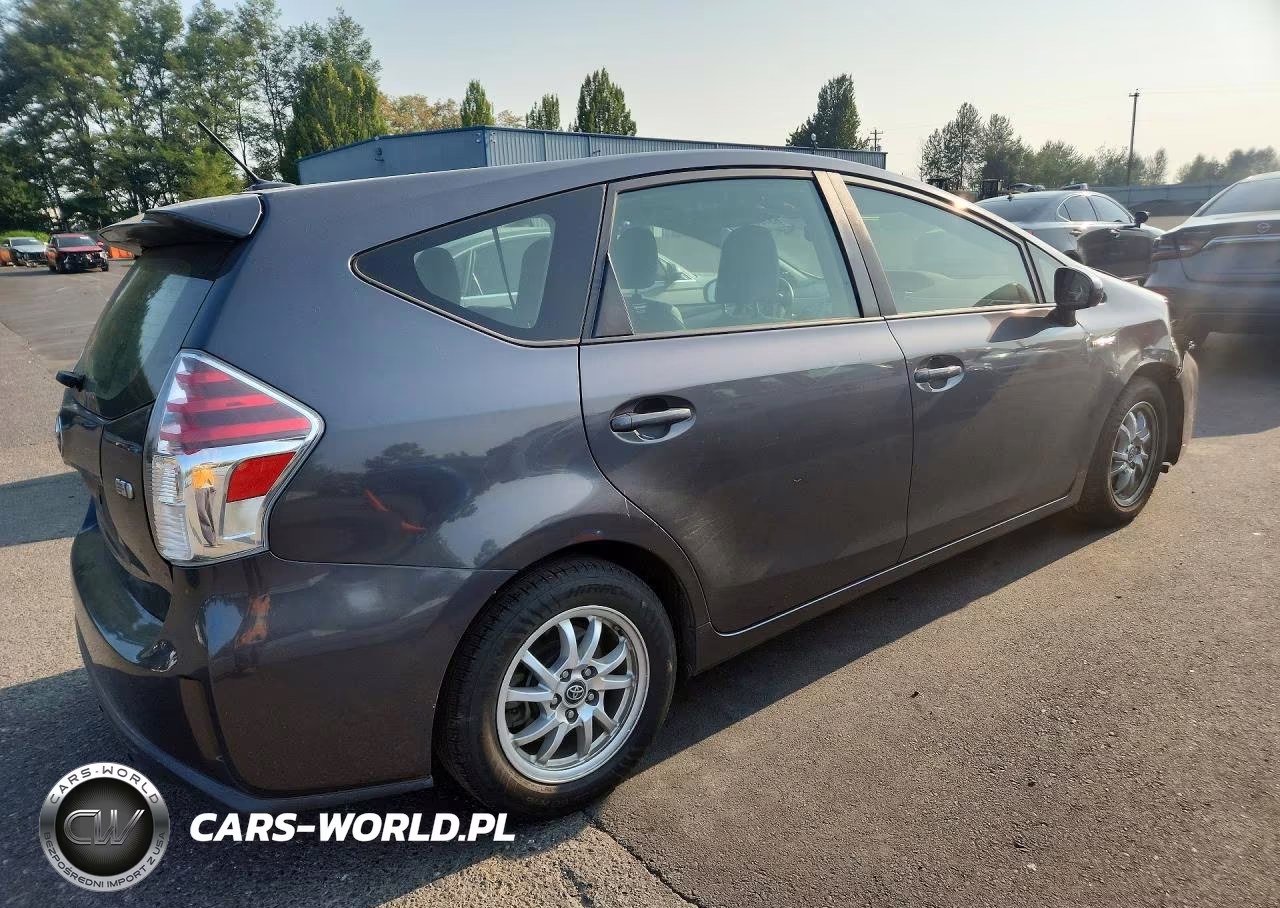 2016 Toyota Prius V Four VIN:JTDZN3EU8GJ042460 - 3
