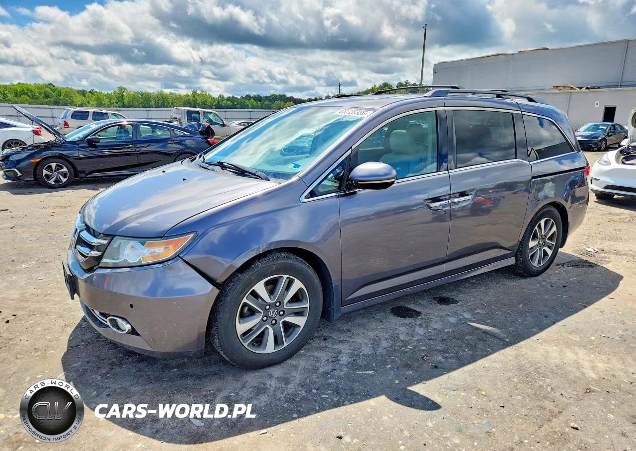 2015 Honda Odyssey Touring – zdjęcie 1 z 13