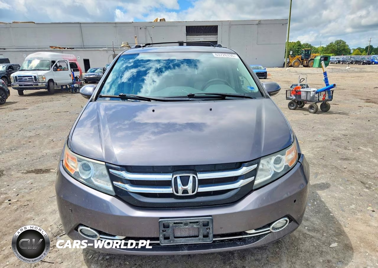 2015 Honda Odyssey Touring VIN:5FNRL5H91FB078814 - 5