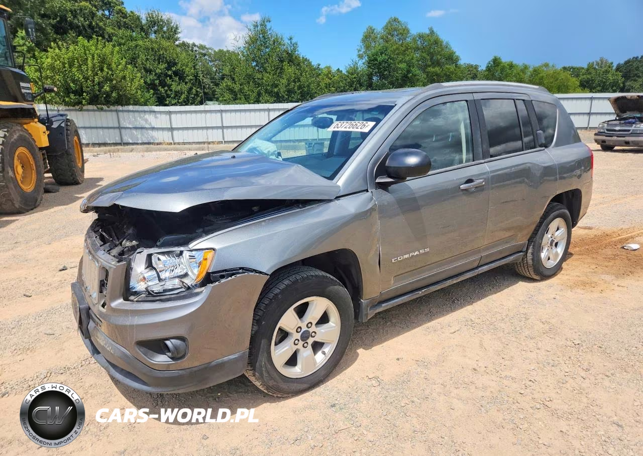 2013 Jeep Compass Latitude VIN:1C4NJCEA1DD223121 - 1