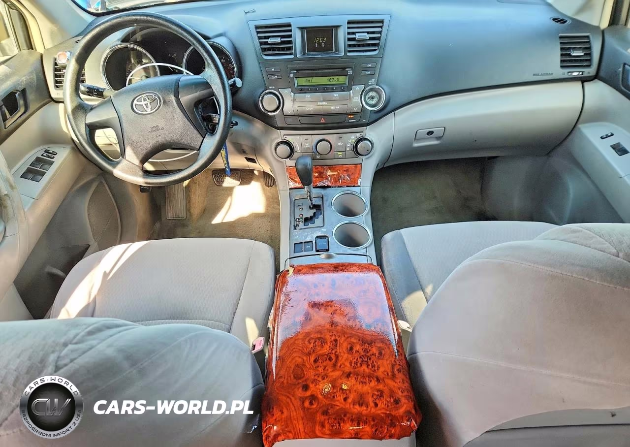 2008 Toyota Highlander Base VIN:JTEDS41A282025388 - 8