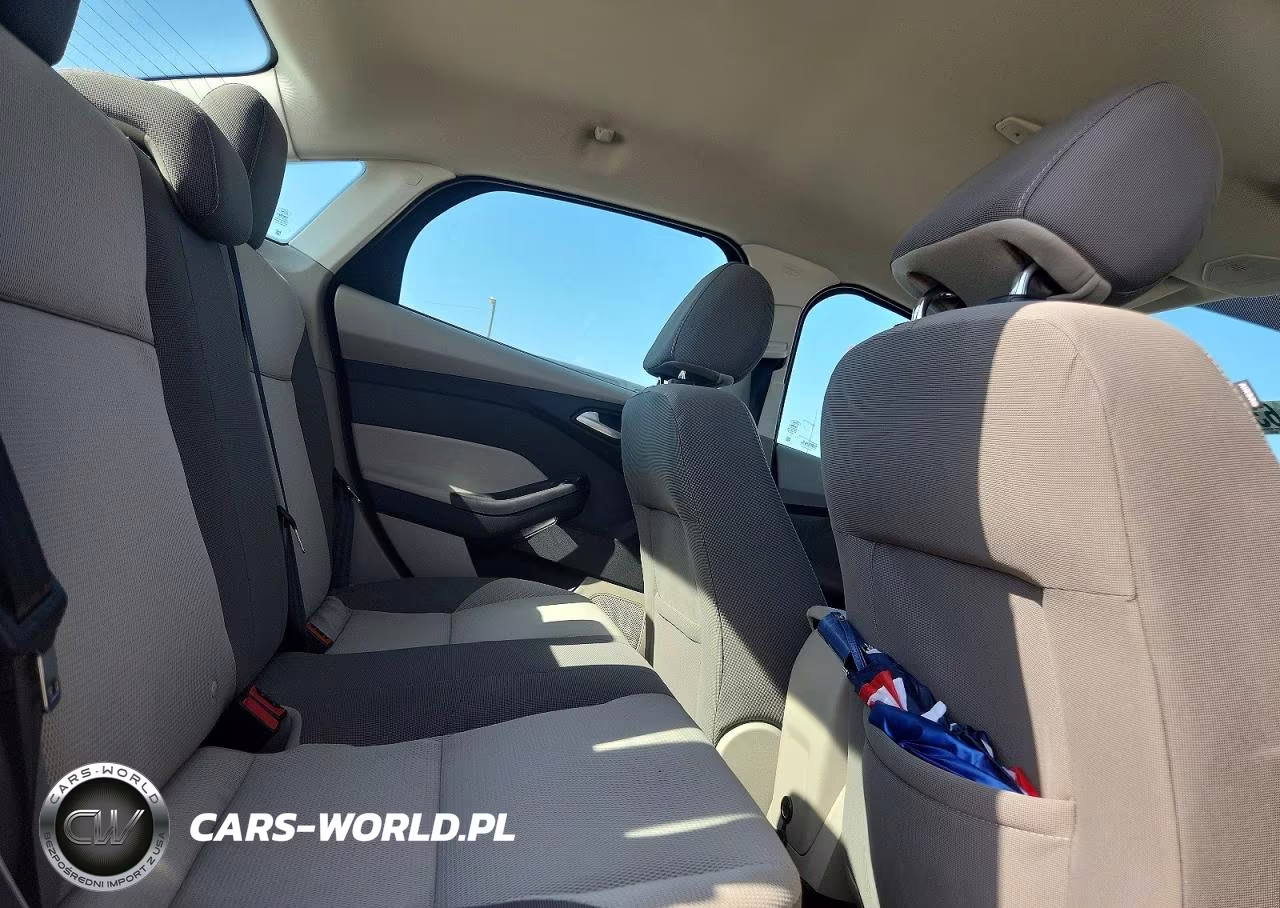 2014 Ford Focus Se VIN:1FADP3F2XEL412929 - 10