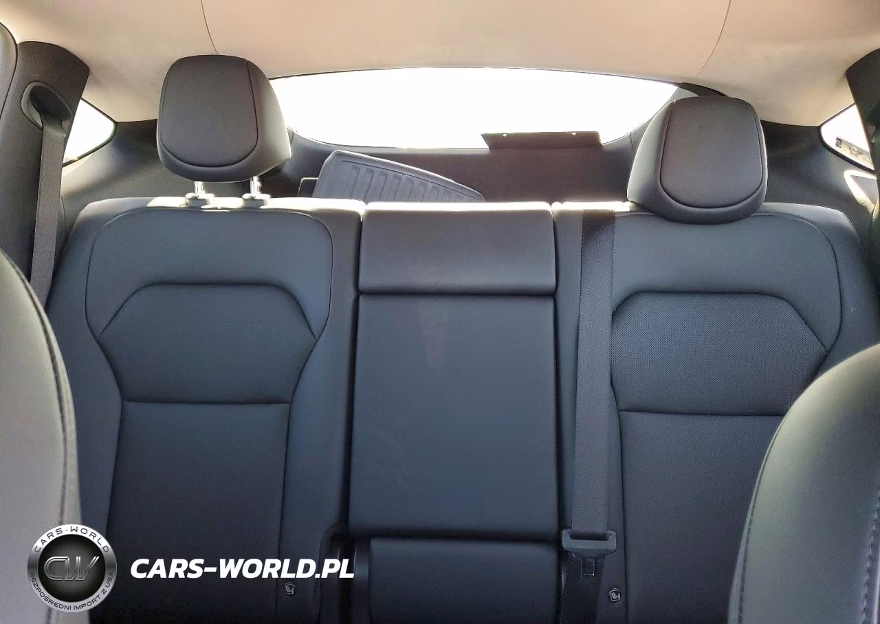 2026 Tesla Model Y VIN:7SAYGDEE9TF437949 - 10