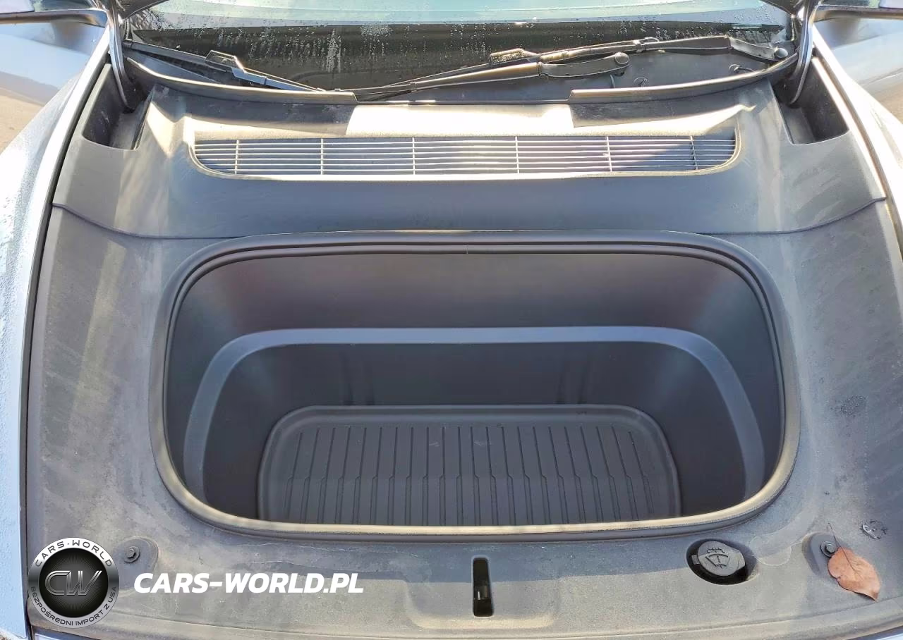 2026 Tesla Model Y VIN:7SAYGDEE9TF437949 - 12