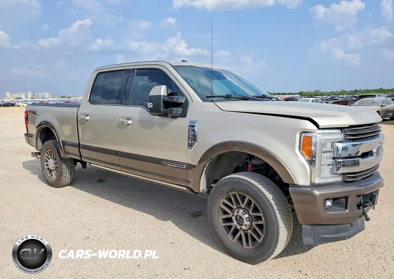 2017 Ford F250 Super Duty VIN:1FT7W2BT5HEF11122 - 4